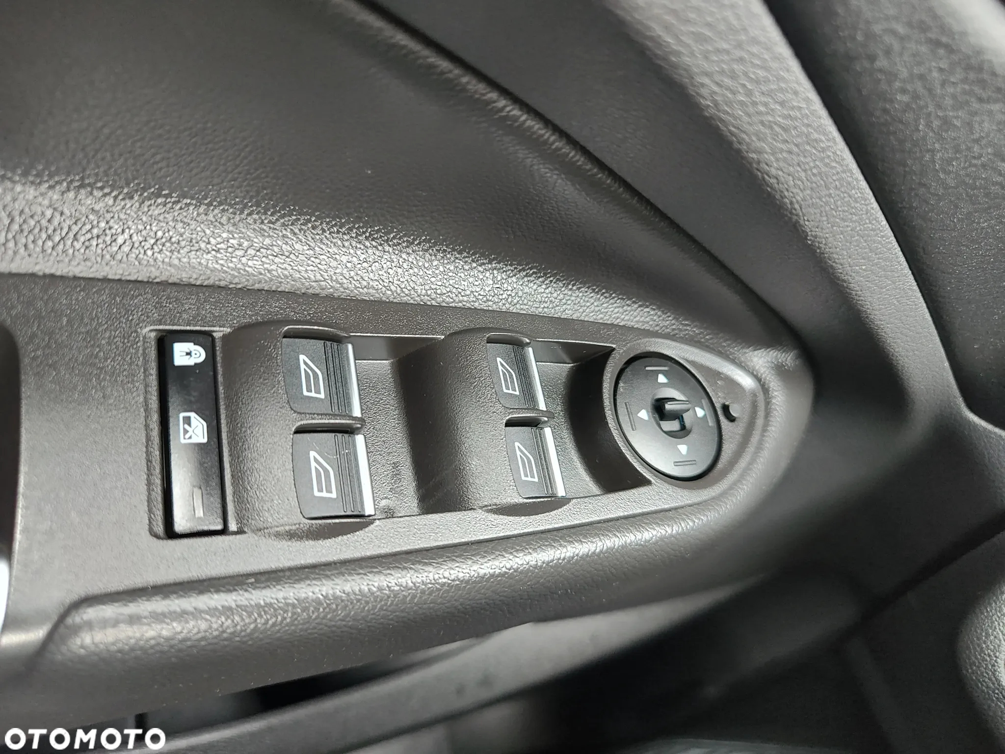 Ford Kuga 2.0 TDCi 4x4 Individual - 21