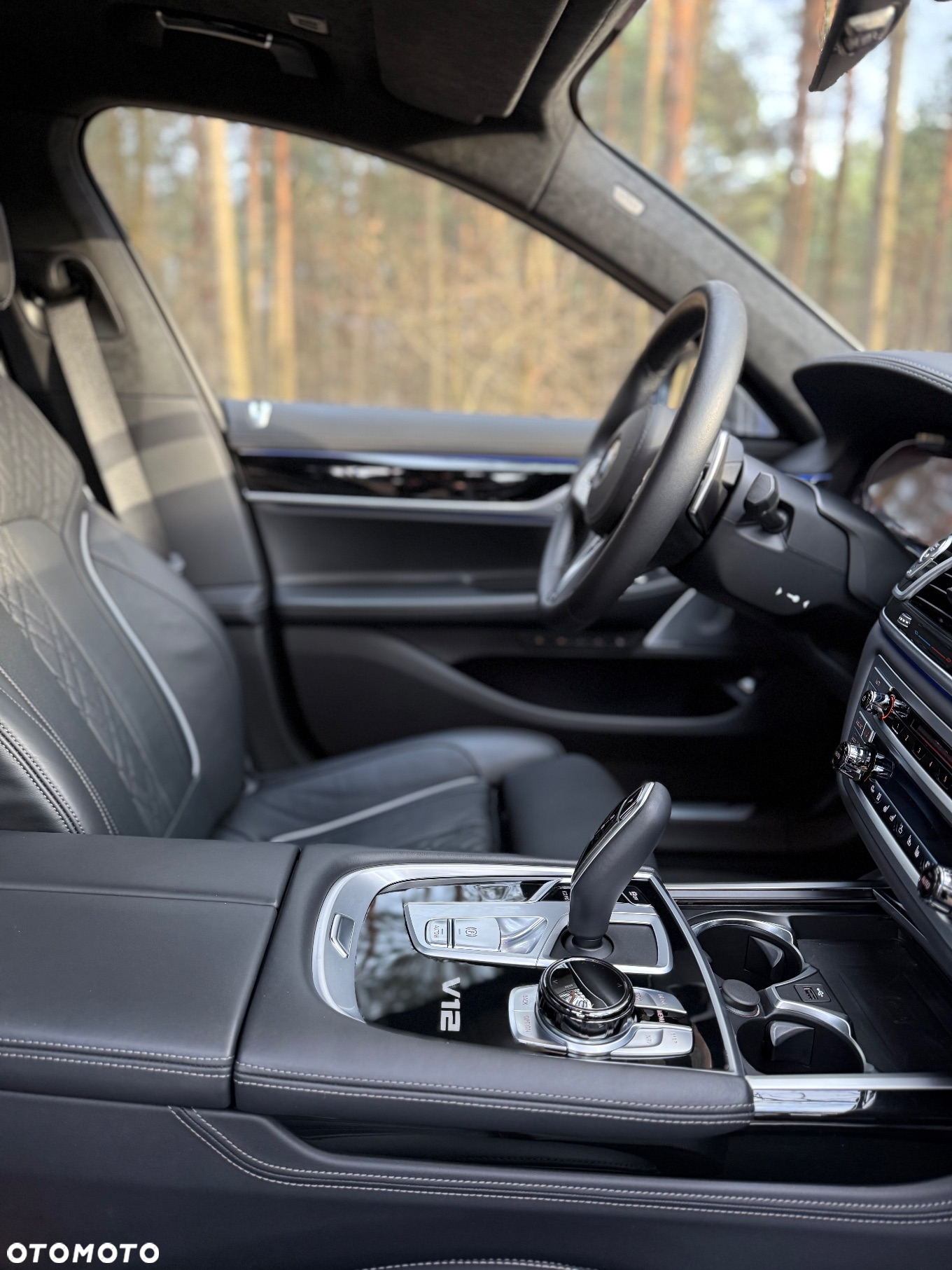 BMW Seria 7 M760Li xDrive - 24