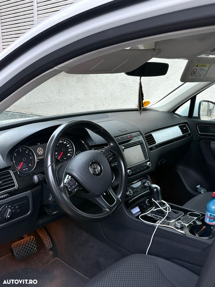 Volkswagen Touareg 3.0 V6 TDI BMT - 4