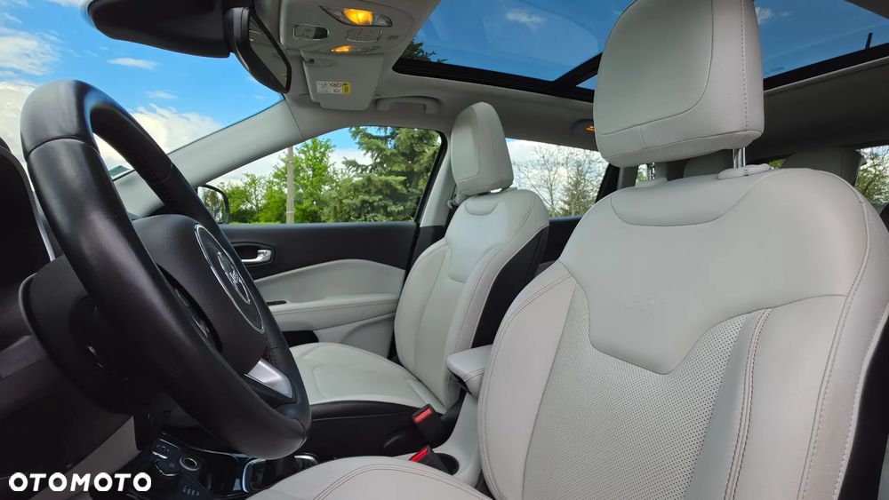 Jeep Compass 2.0 MultiJet Active Drive Limited - 28