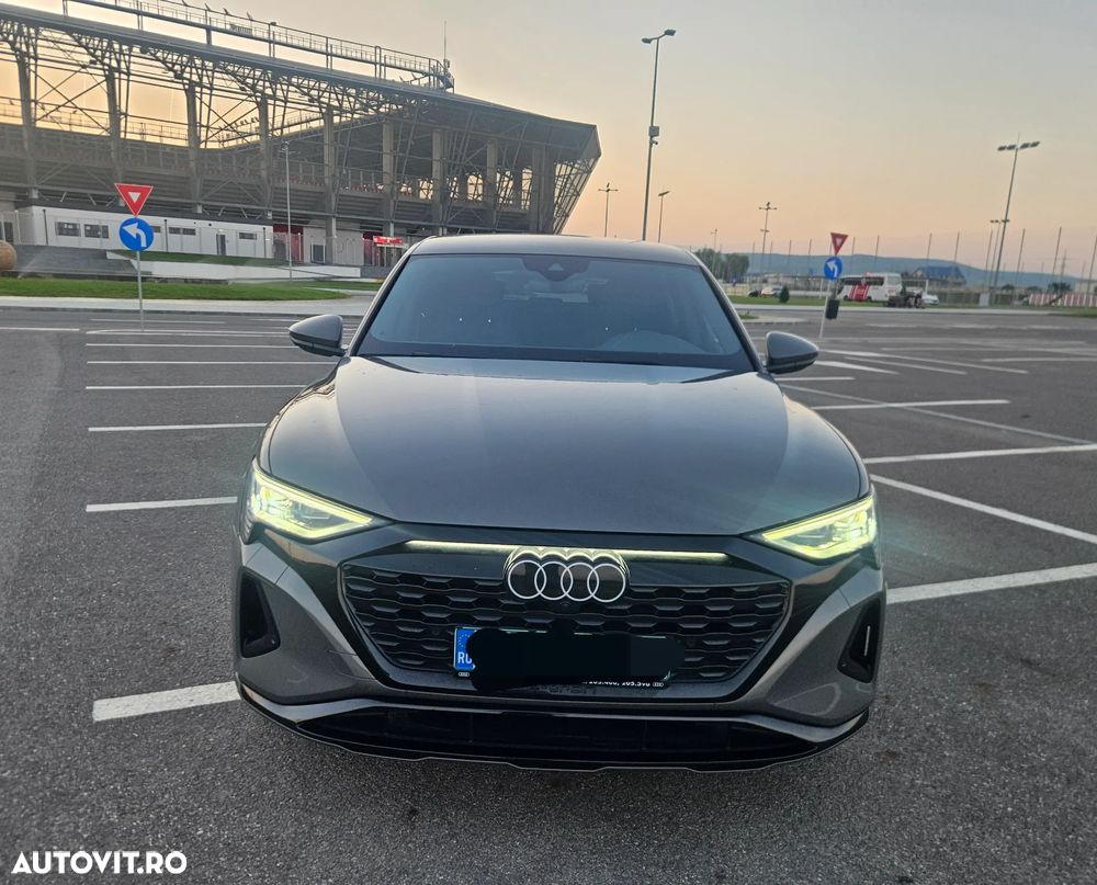 Audi Q8 e-tron 50 quattro S Line - 7