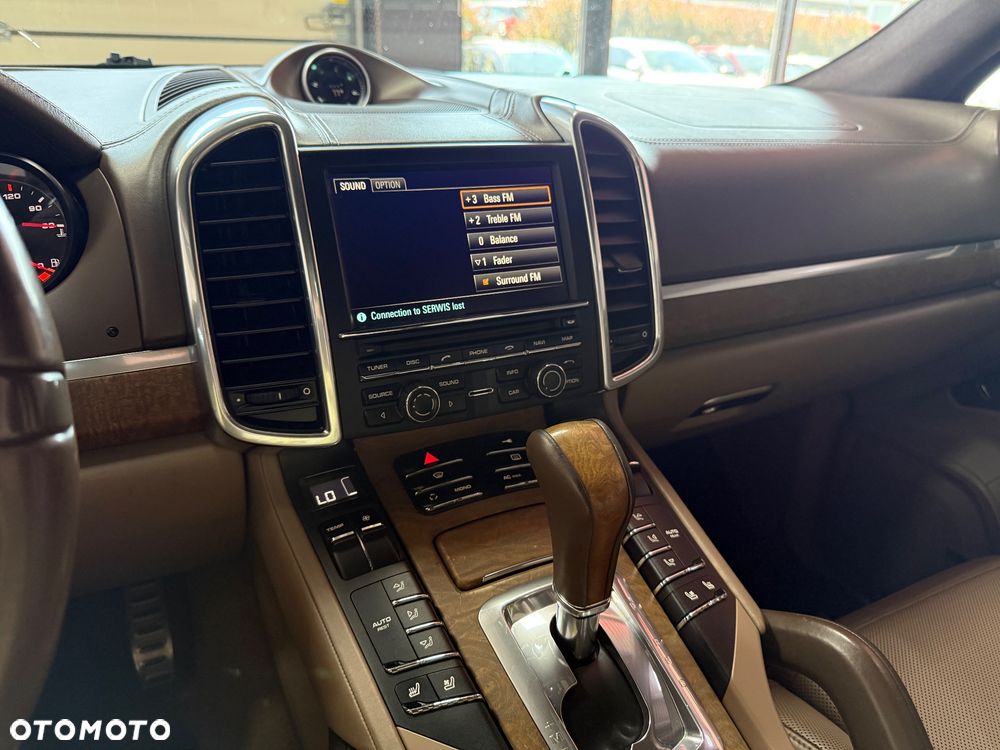 Porsche Cayenne S - 21
