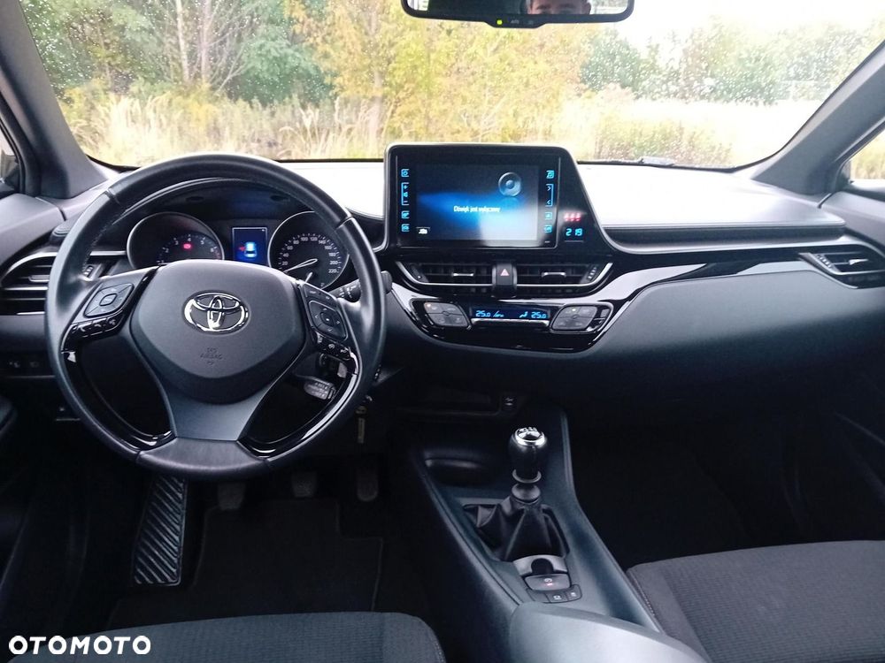 Toyota C-HR 1.2 T GPF Premium - 10