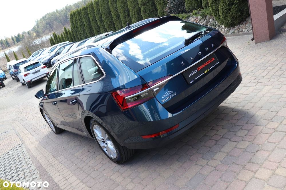 Skoda Superb 2.0 TDI Ambition DSG7 - 37