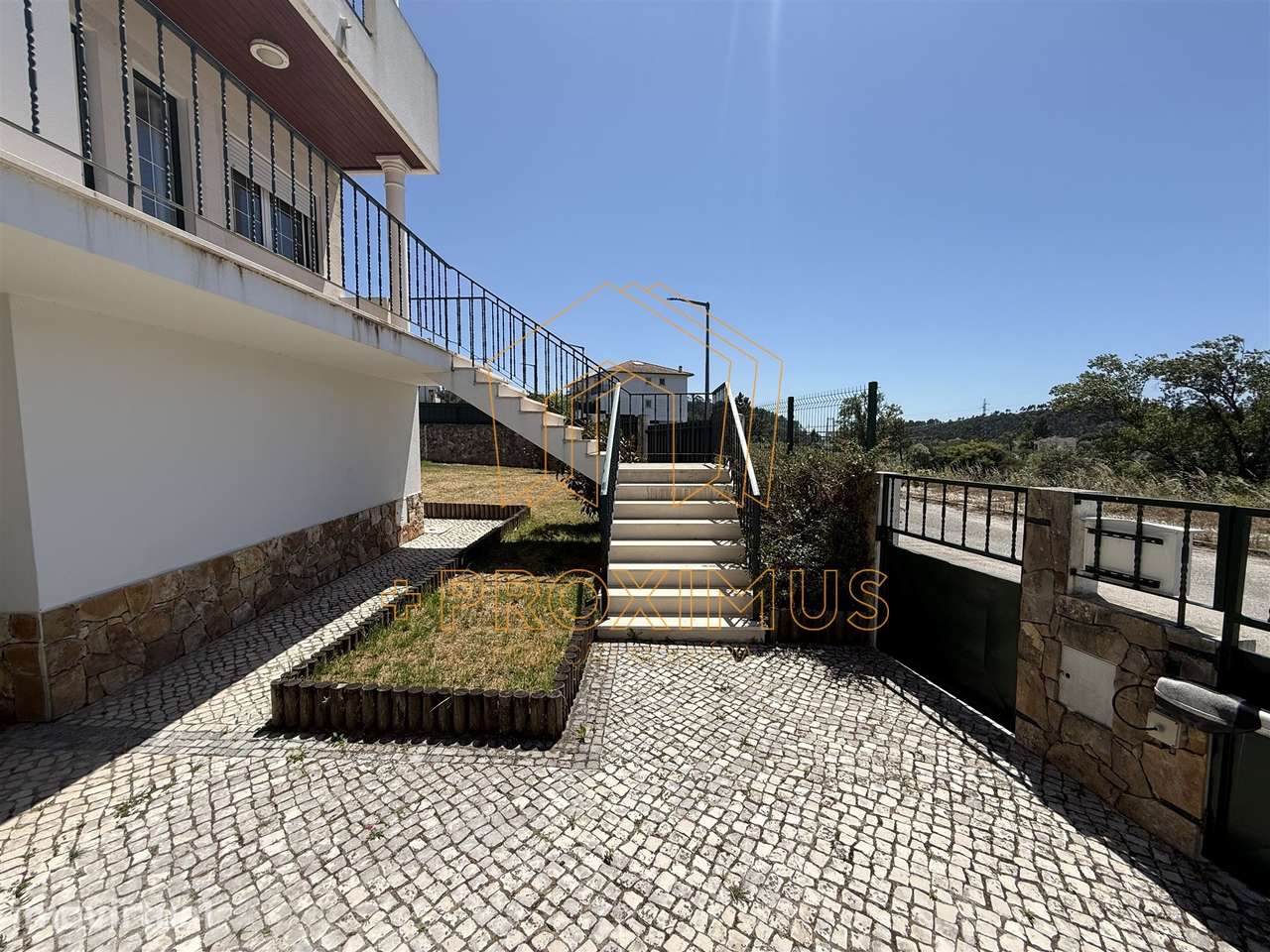 Moradia T4+1 c/piscina - Grande imagem: 2/36