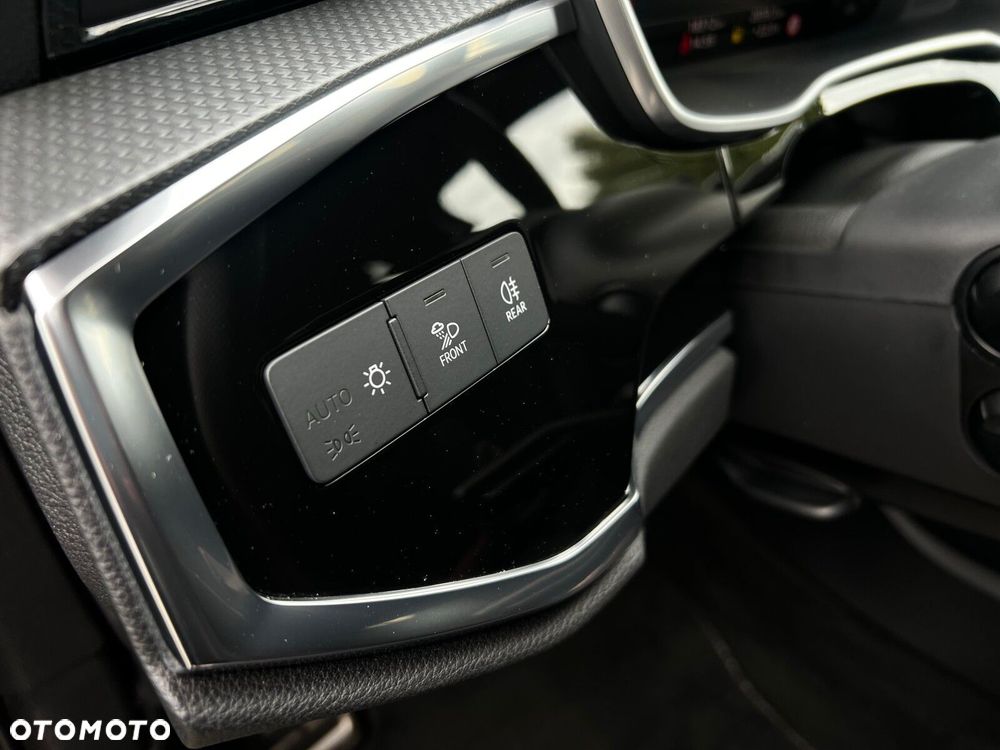 Audi Q3 - 18