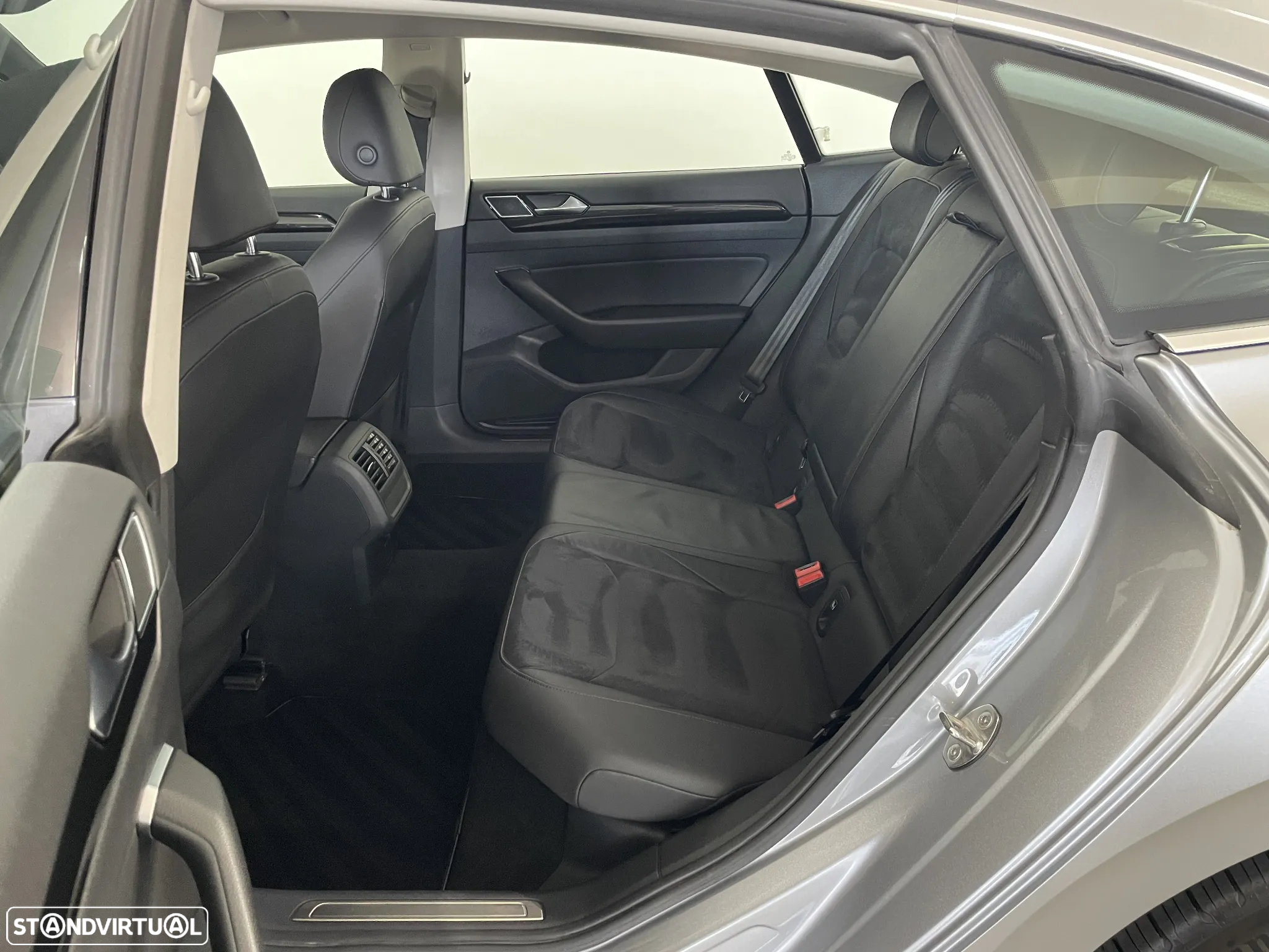 VW Arteon 2.0 TDI Elegance DSG - 23