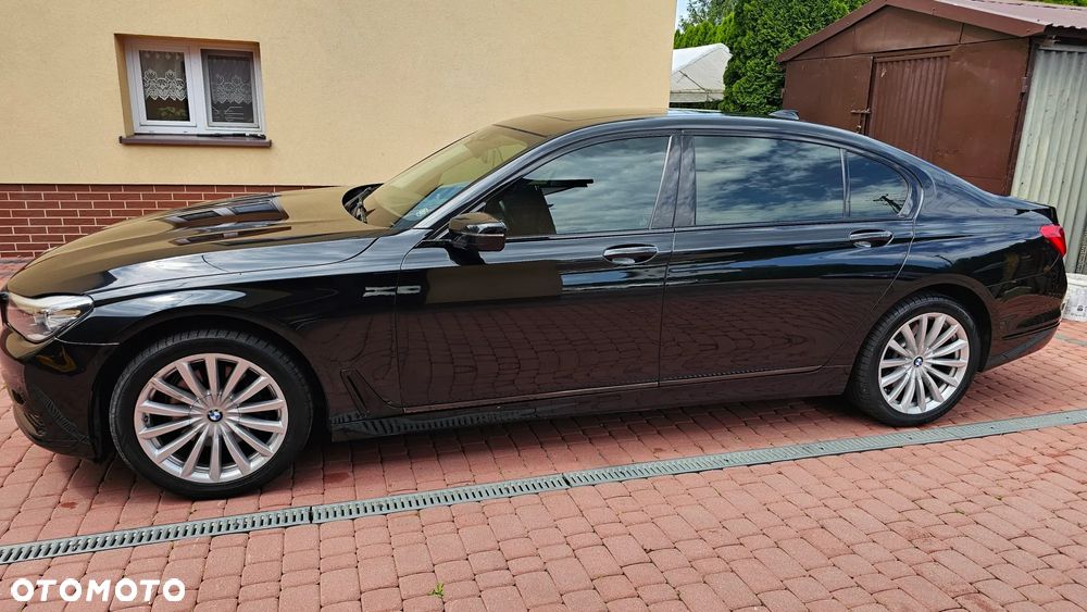 BMW Seria 7 740Li - 15