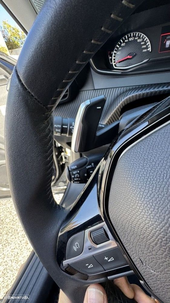 Peugeot 2008 1.2 PureTech Allure Pack EAT8 - 18