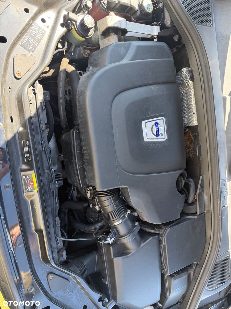 Volvo XC 60 D4 Momentum - 36