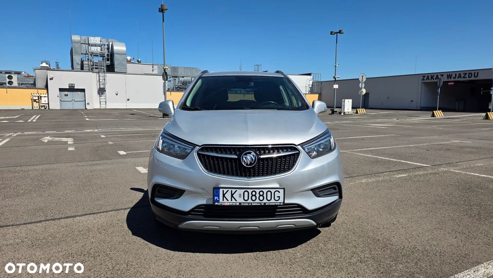 Buick Encore - 2