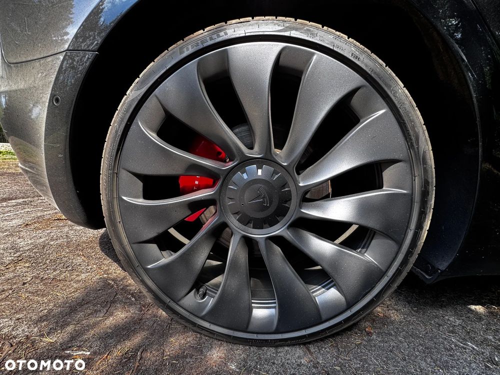 Tesla Model 3 - 14