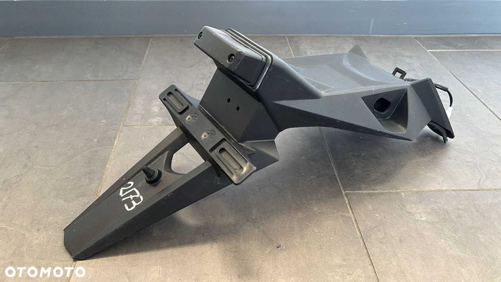 Mocowanie Tablicy Rejestracyjnej Ogon Suzuki GSR 750. 2011-16 [2142]