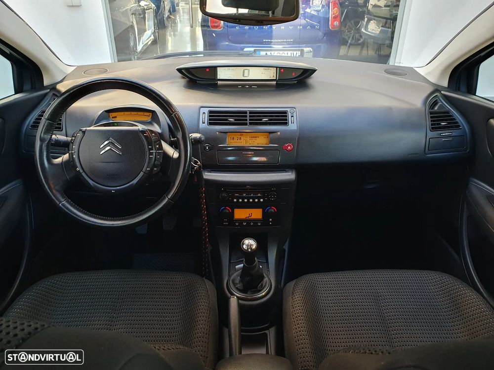 Citroën C4 1.6 HDi SX - 19
