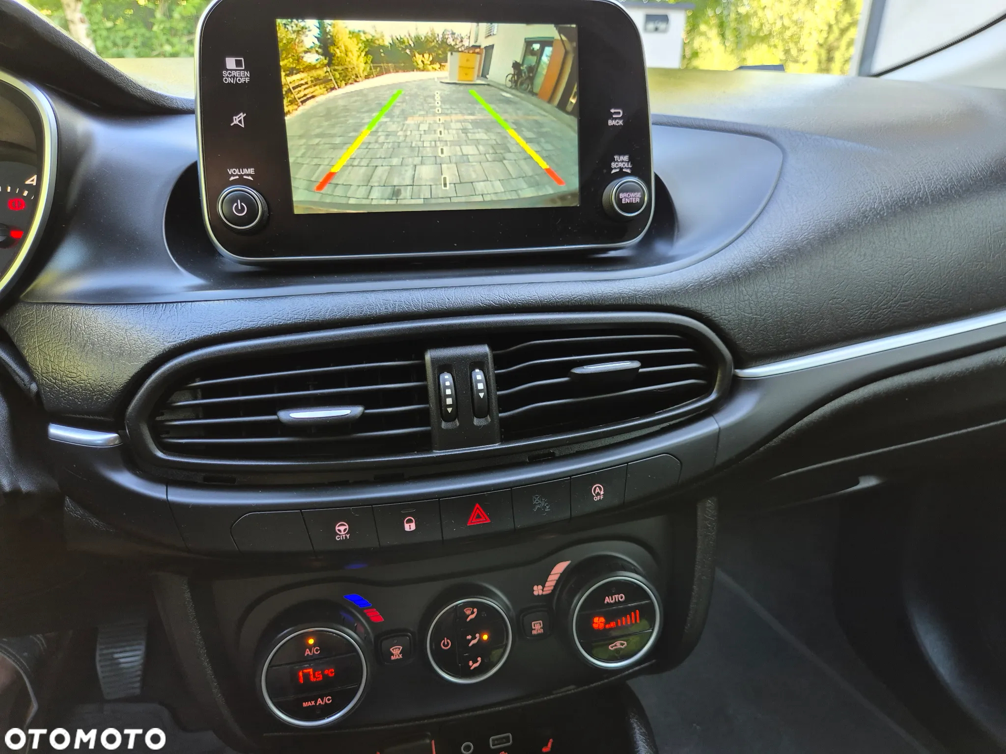 Fiat Tipo 1.4 T-Jet 16v Lounge - 9