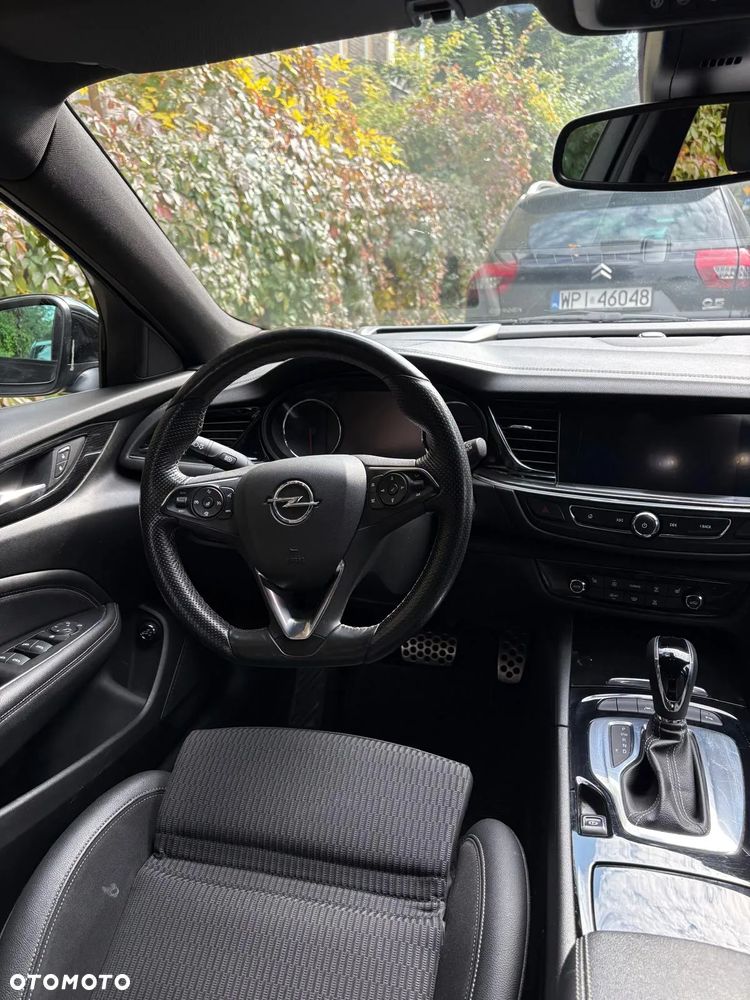 Opel Insignia - 10