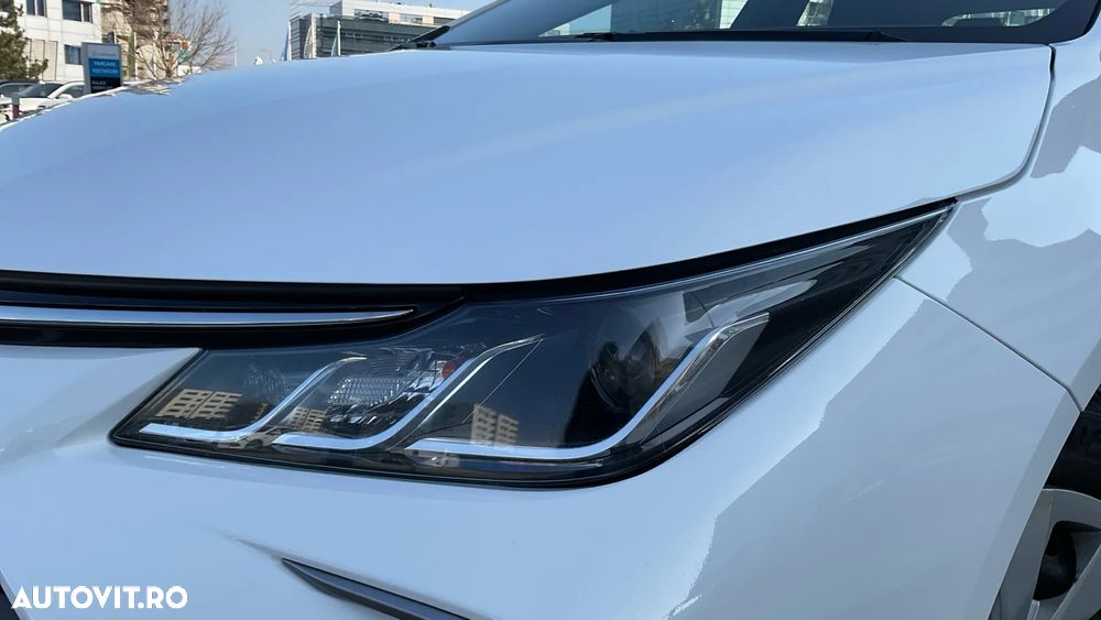 Toyota Corolla 1.8 HSD Business - 9