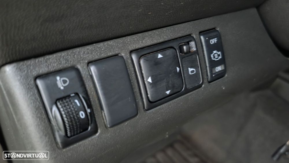 Nissan Navara 2.5 dCi CD SE Comf+C-C. - 18