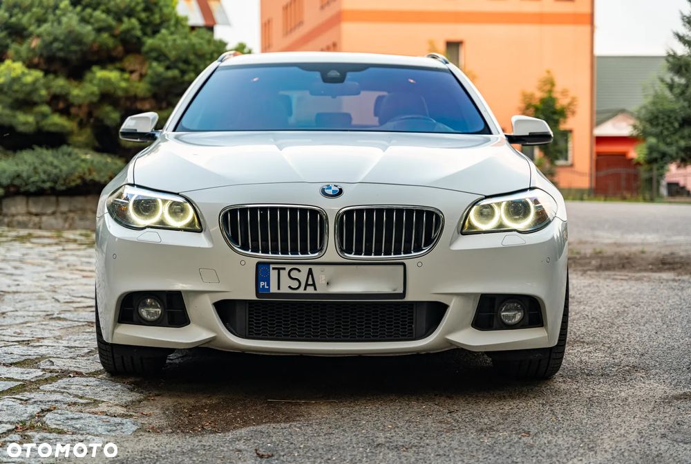BMW Seria 5 530d xDrive - 7
