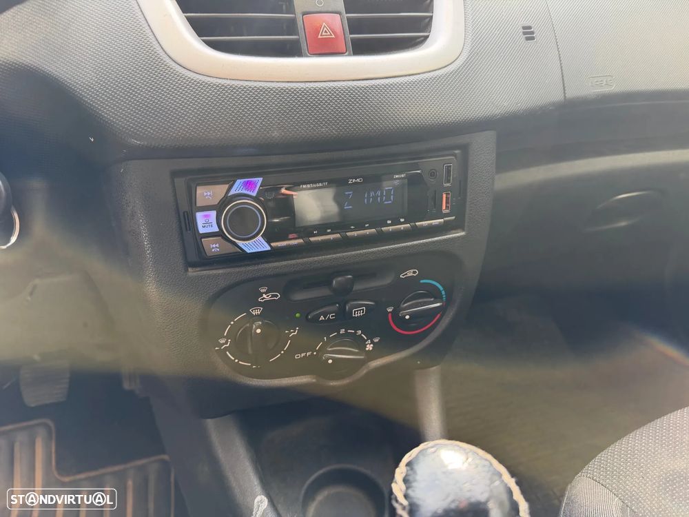 Peugeot 206 - 12