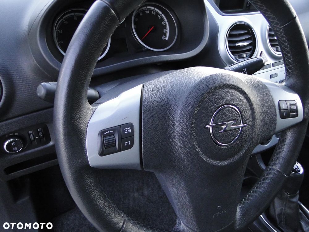 Opel Corsa 1.4 16V Active - 23