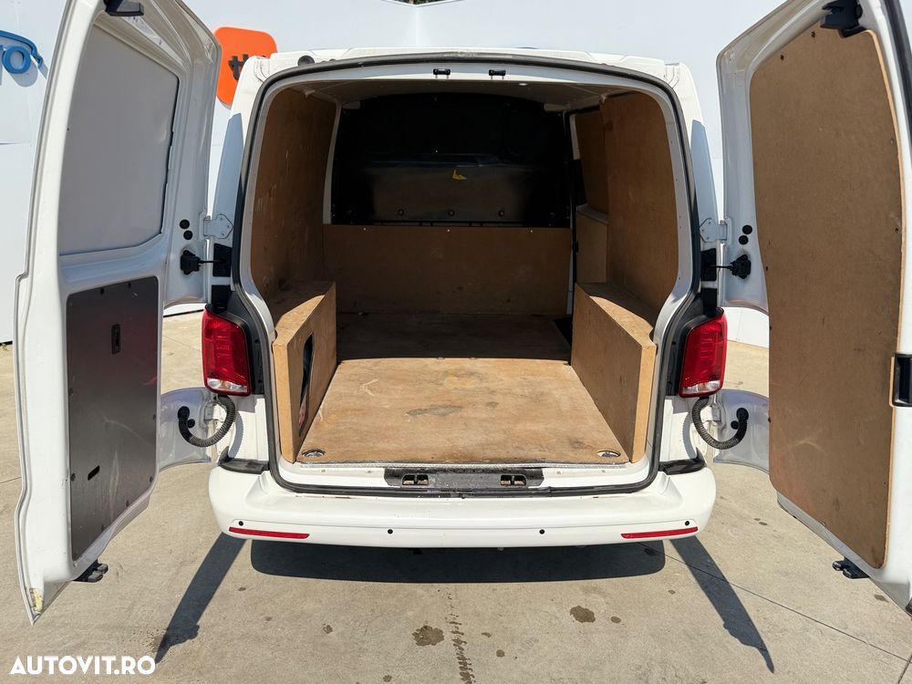 Volkswagen Transporter California T6.1 Beach Tour - 20