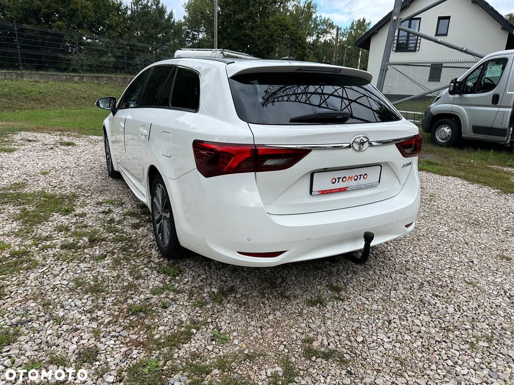 Toyota Avensis 1.8 Selection - 5