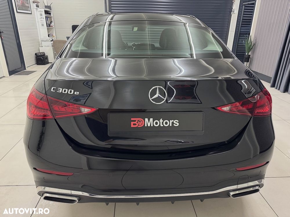 Mercedes-Benz C 300 e 9G-TRONIC AMG Line - 11