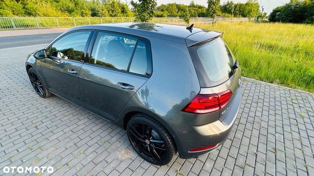 Volkswagen Golf 1.6 TDI SCR DSG IQ.DRIVE - 4