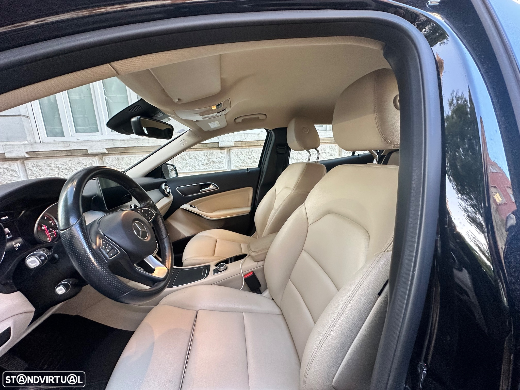 Mercedes-Benz GLA 180 d Urban Aut. - 2