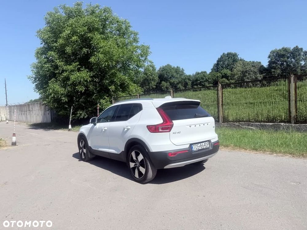 Volvo XC 40 T5 AWD R-Design - 2
