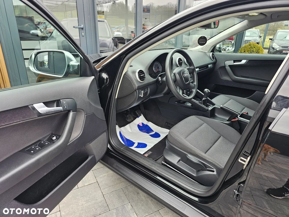 Audi A3 Sportback 1.6 Ambition - 5