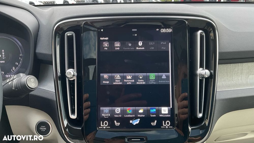 VOLVO XC40 2022 — imagine 29