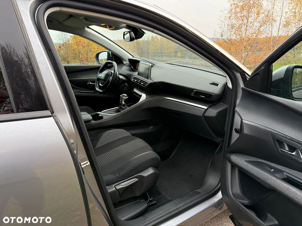 Peugeot 5008 1.5 BlueHDI Active S&S - 17