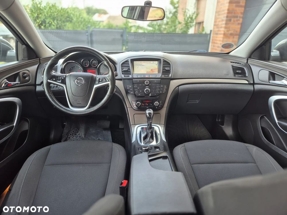 Opel Insignia - 30