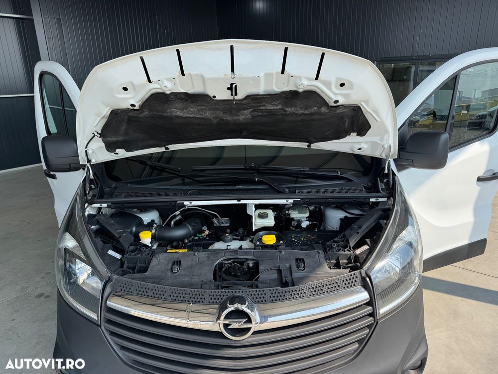 Opel Vivaro - 20