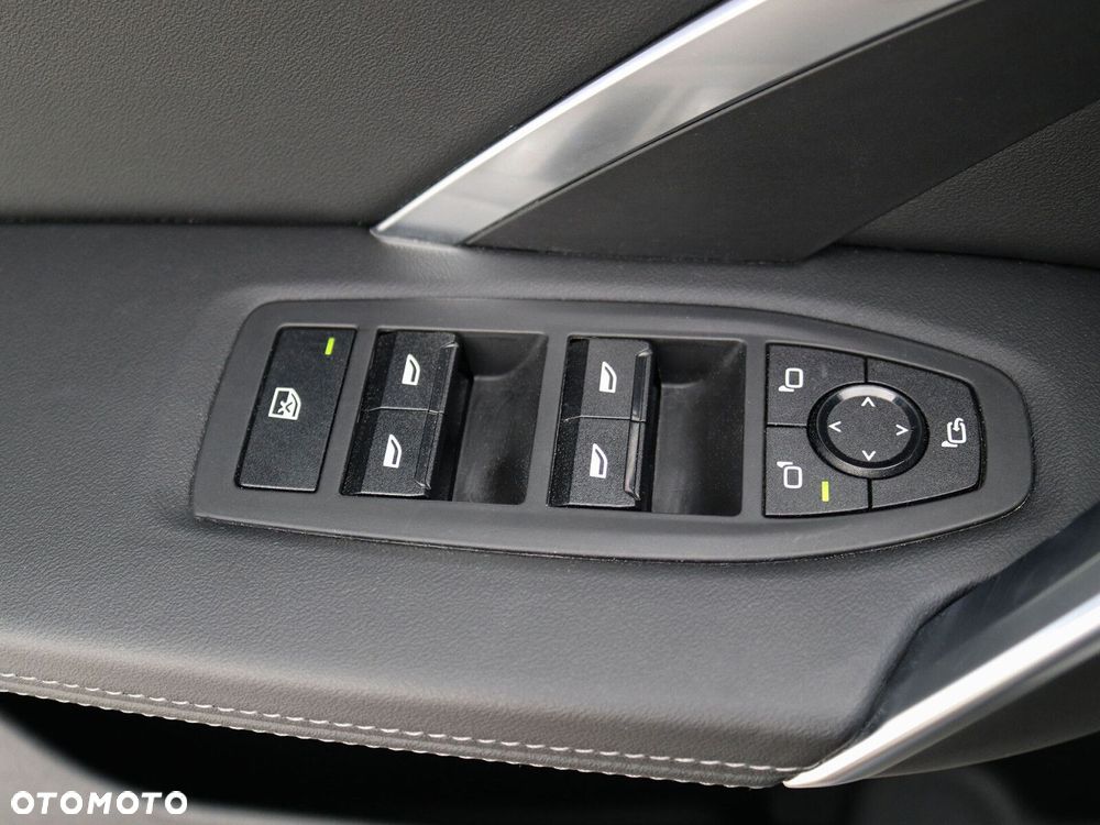 BMW X1 sDrive20i - 14