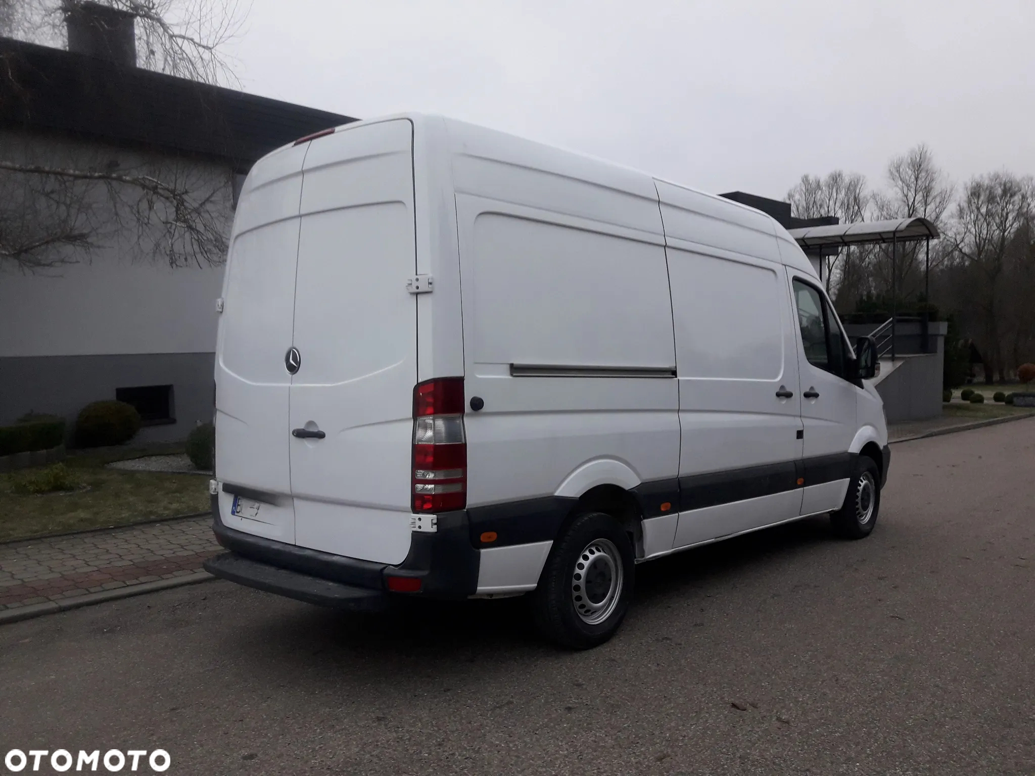 Mercedes-Benz Sprinter - 4