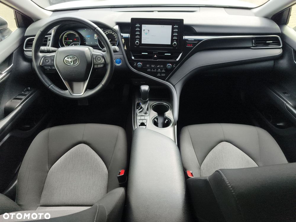 Toyota Camry 2.5 Hybrid Comfort CVT - 11