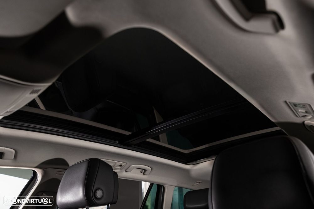 VW Passat Variant 2.0 TDi Highline DSG 4Motion - 21