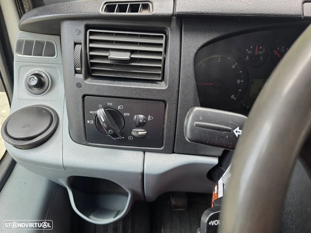 Ford Transit 350 L - 32