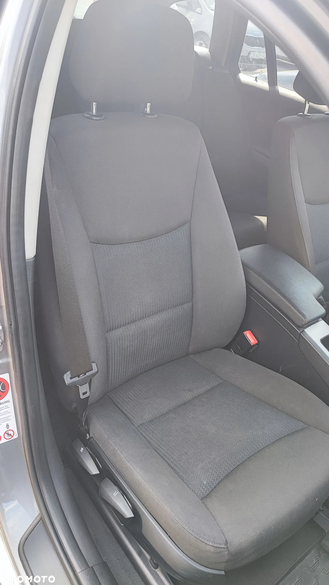 BMW Seria 3 318i Touring - 21