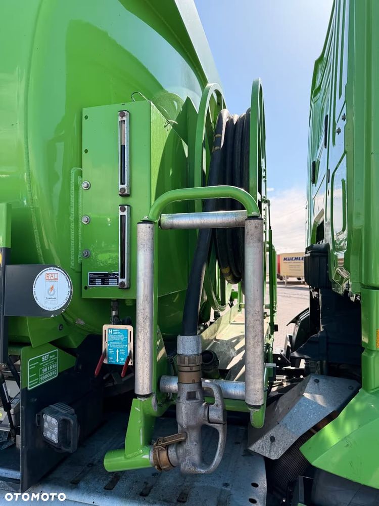 Mercedes-Benz Autocysterna Mercedes AROCS 18450 Oleje / Benzyny AT.FL - 5