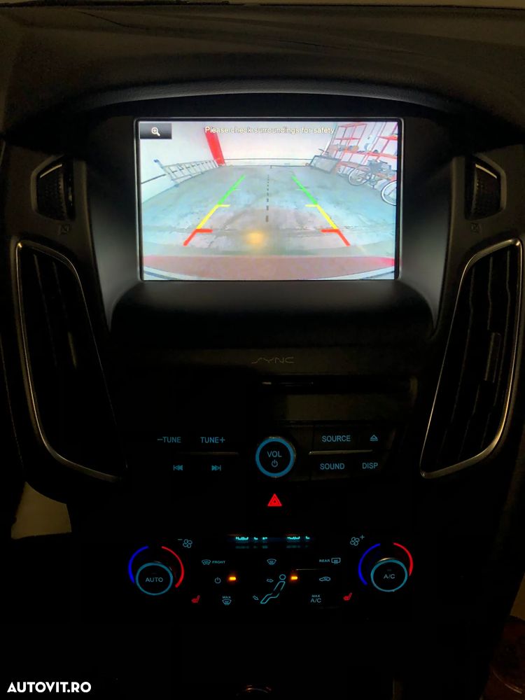 Ford Focus 1.0 EcoBoost Titanium - 31
