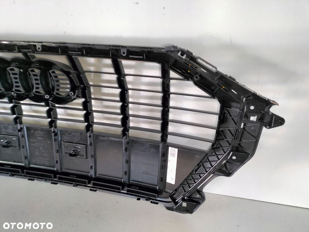 atrapa kratka grill audi q3 18- sportback - 7