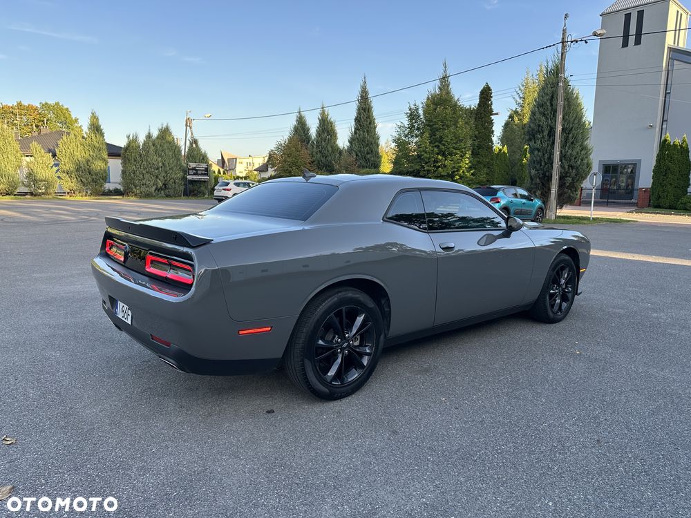 Dodge Challenger 3.6 SXT - 3