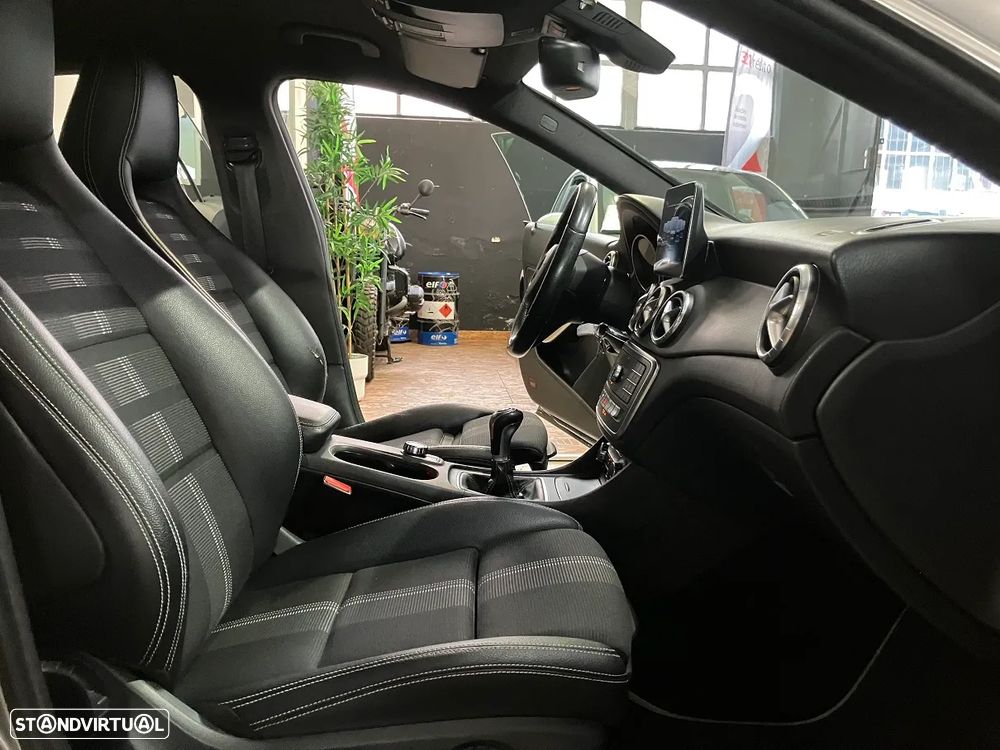 Mercedes-Benz CLA 180 d Shooting Brake - 15