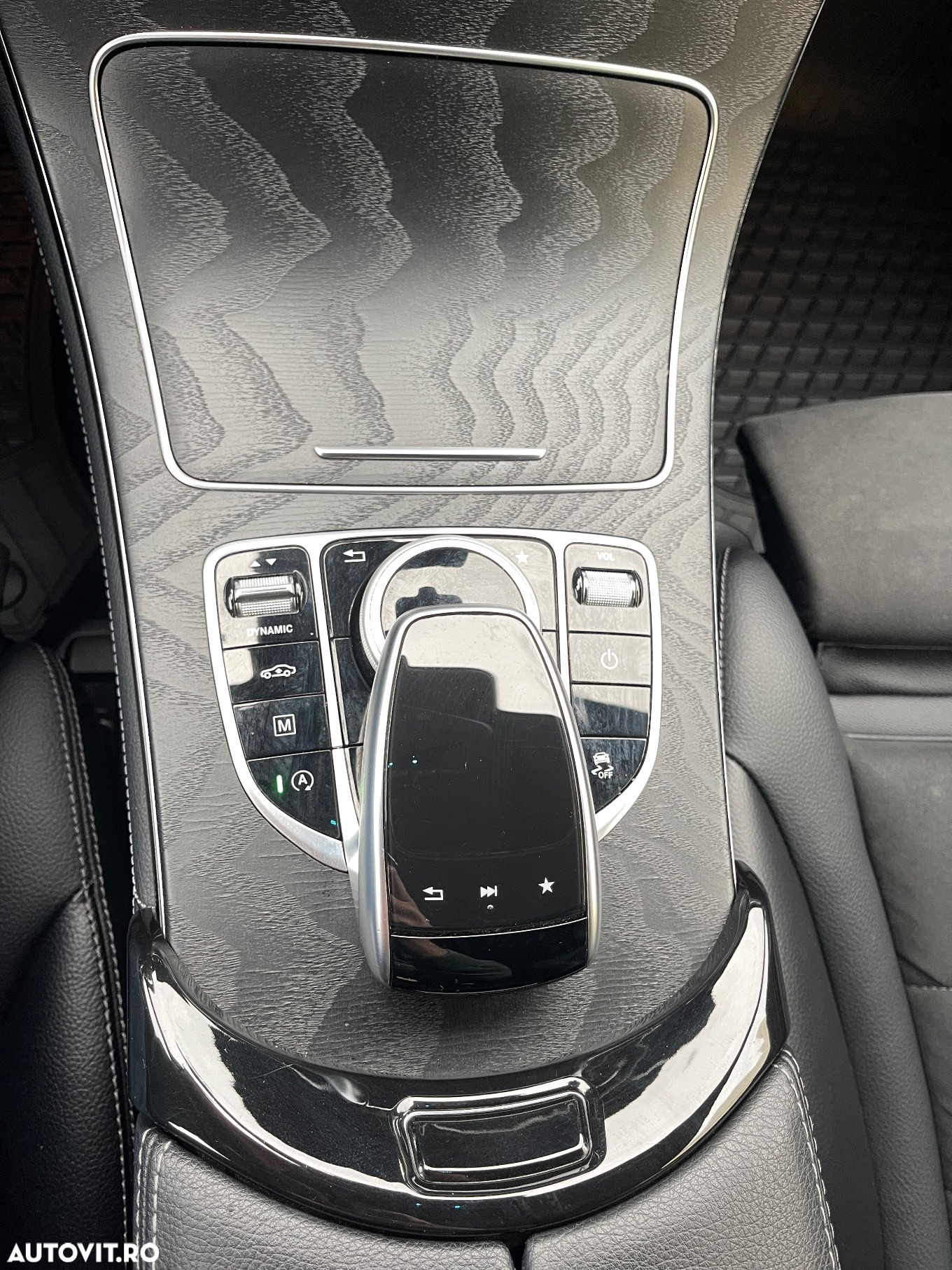 Mercedes-Benz GLC 250 d 4Matic 9G-TRONIC AMG Line - 33