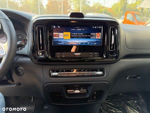 Mercedes-Benz Vito - 12