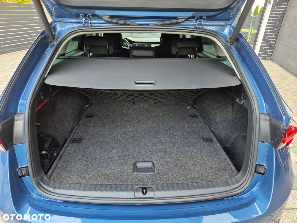 Skoda Octavia 2.0 TDI Ambition DSG - 8